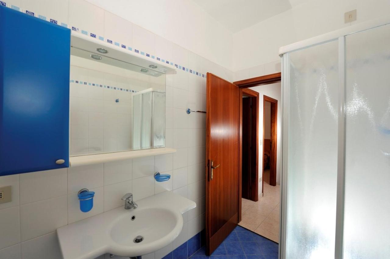 Amazing Villa With Private Garden In Бибионе Экстерьер фото